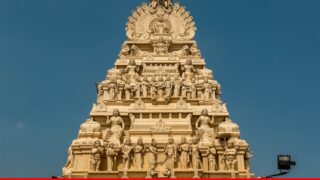 మూల నక్షత్రం రోజు కనకదుర్గ అమ్మవారికి సీఎం నాయుడు పట్టువస్త్రాలు