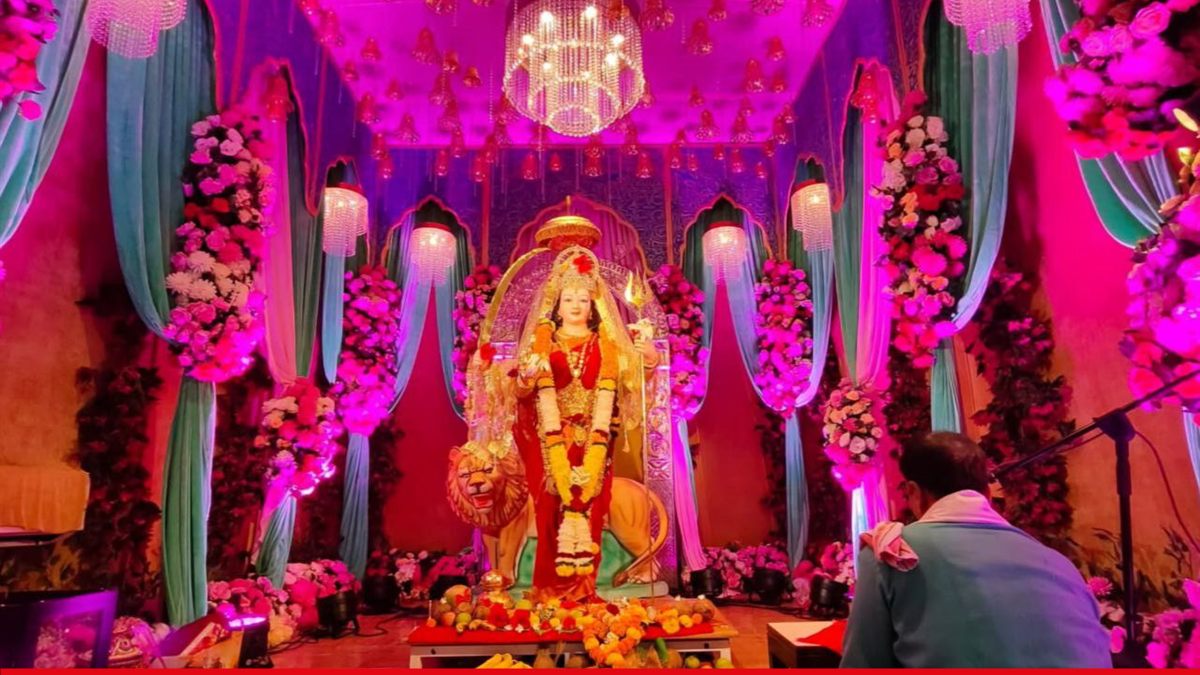 25 క్వింటాళ్ల పూలతో 72 అడుగుల బతుకమ్మ.. ఏర్పాట్లను పరిశీలించిన కిషన్ రెడ్డి